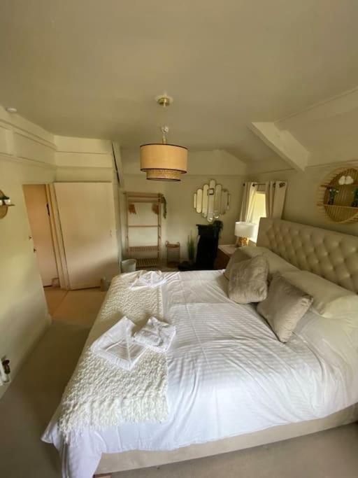 Rosedale A Charming Detached 4 Bedroom Cottage. 布里克瑟姆 外观 照片