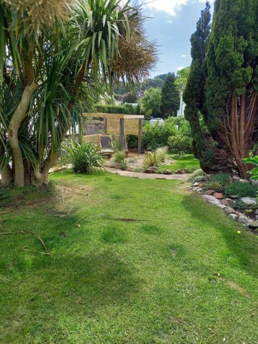 Rosedale A Charming Detached 4 Bedroom Cottage. 布里克瑟姆 外观 照片